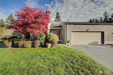 2015 210th Circle NE #B31 Sammamish, WA 98074