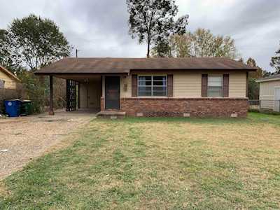 1020 Roseclair Dr North Little Rock, AR 72117