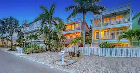3107 Gulf Dr Holmes Beach, FL 34217