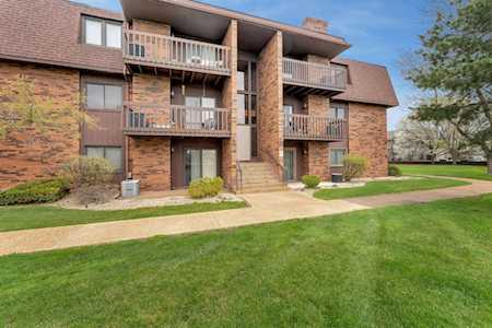 2109 45th St #206 Highland, IN 46422