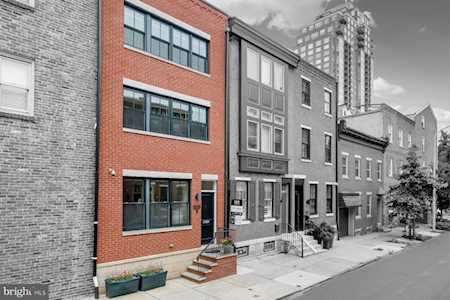1515 Lombard St Philadelphia, PA 19146