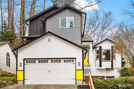 10522 NE 157th Ave Redmond, WA 98052