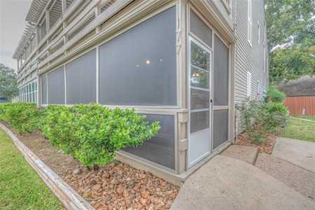 177 N April Point Dr Montgomery, TX 77356
