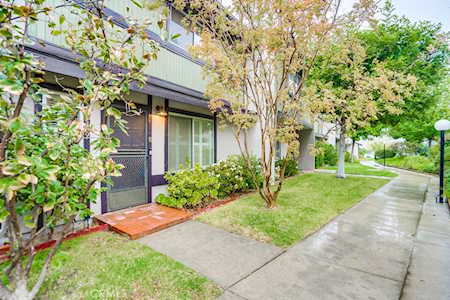 8748 Wyngate St #34 Sunland, CA 91040