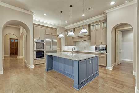 47 Woodglade Way Tomball, TX 77375