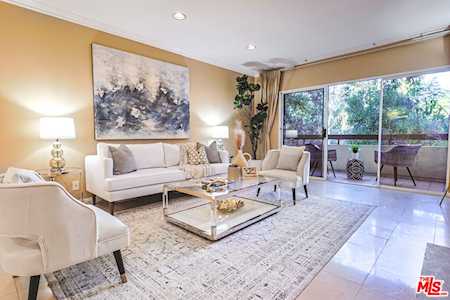 410 S Barrington Ave #204 Los Angeles, CA 90049