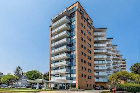 300 Lynn Shore Drive #504 Lynn, MA 01902