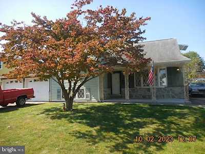 25 Merriman Rd Newark, DE 19713