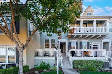 4515 Brannigan St Dublin, CA 94568