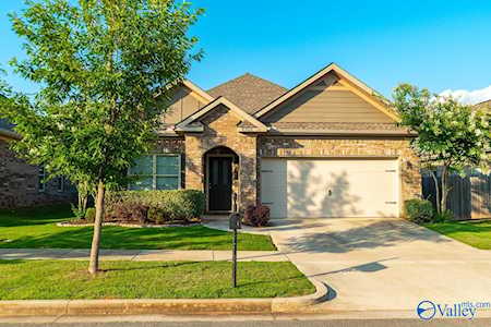 8302 Stillwater Circle Huntsville, AL 35811