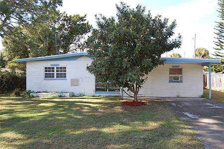 7049 Astor Dr New Port Richey, FL 34652