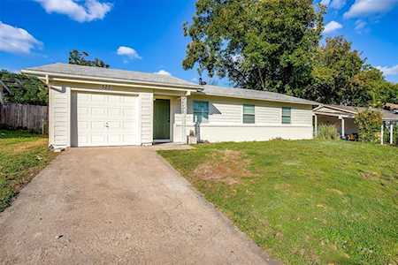 521 W Inwood Drive Arlington, TX 76010