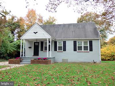 412 Manor Ave Penns Grove, NJ 08069