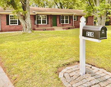 210 Eventide Dr Murfreesboro, TN 37130