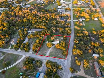 906 Jupiter Avenue Granbury, TX 76049