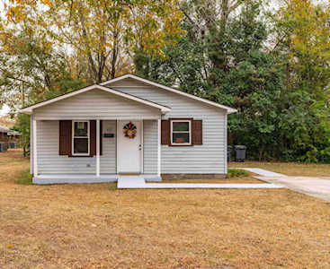 405 Sharpe Street Selma, NC 27576