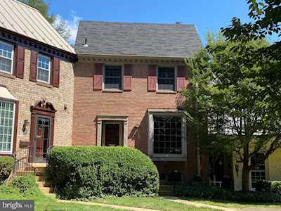 6804 Melrose Dr Mclean, VA 22101