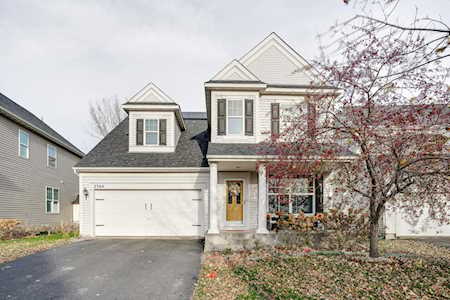 2364 Molnau Court Chaska, MN 55318