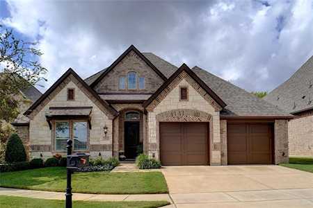 5724 Heron Drive W Colleyville, TX 76034
