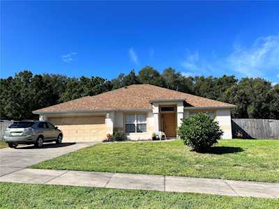 1128 Canopy Oaks Dr Minneola, FL 34715