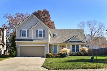 15755 Beverly St Overland Park, KS 66223