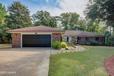 105 Divot Ct Hampstead, NC 28443