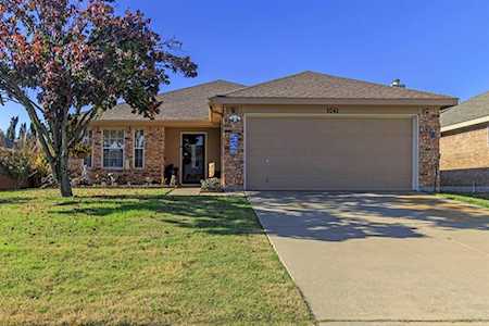 1041 Ridge Top Drive Burleson, TX 76028