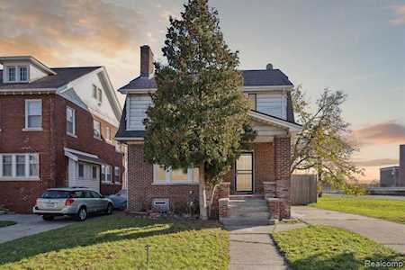 91 Puritan St Highland Park, MI 48203