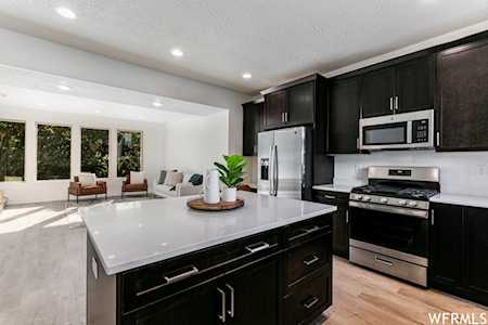 115 W Ryker Ln S Midvale, UT 84047