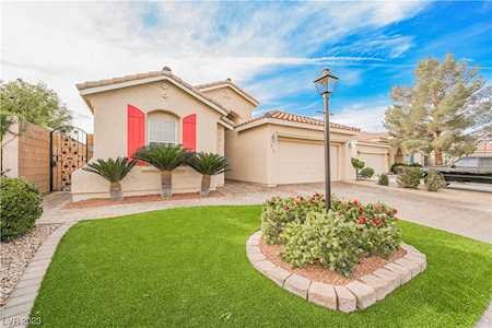 8105 Glistening Glen Ave Las Vegas, NV 89131
