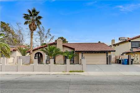 5164 Annie Oakley Dr Las Vegas, NV 89120