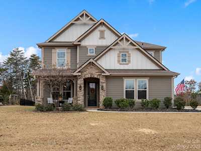 8180 Breton Way Harrisburg, NC 28075