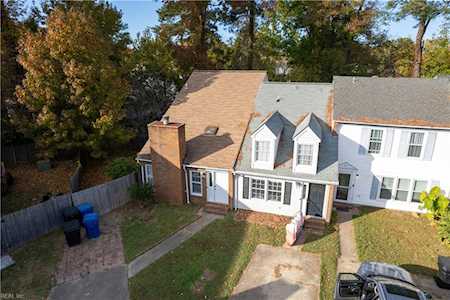 711 Brook Meadow Ct Virginia Beach, VA 23462