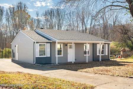 11027 Neptune Pl Louisville, KY 40272