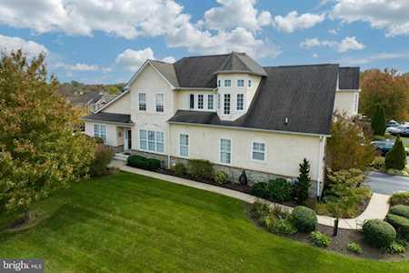 43 Old Barn Dr West Chester, PA 19382