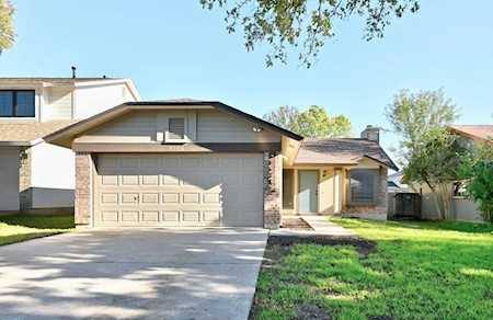 4608 San Simeon DR Austin, TX 78749