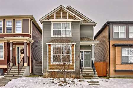 29 Evansridge Circle NW Calgary, AB T3P0H9