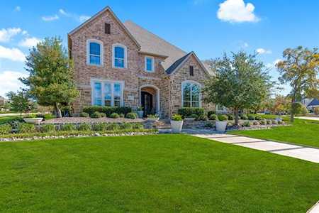 Available Trophy Club Homes in DFW