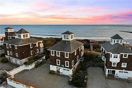 242 Sand Hill Cove Rd Narragansett, RI 02882