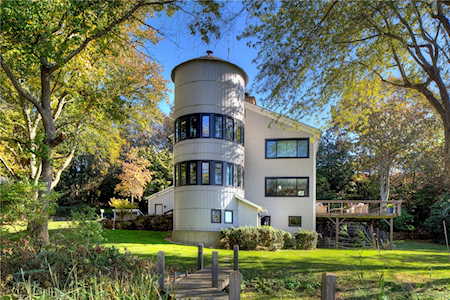 30 Hazard Rd Newport, RI 02840