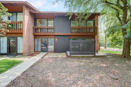 5916 Greenview Rd Lisle, IL 60532