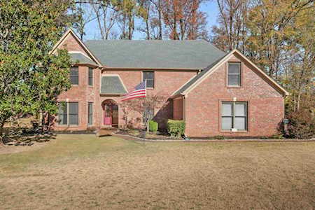 4056 Davies Manor Dr Bartlett, TN 38133