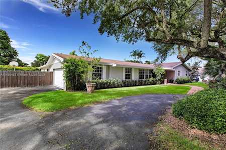 8261 SW 165th Ter Palmetto Bay, FL 33157