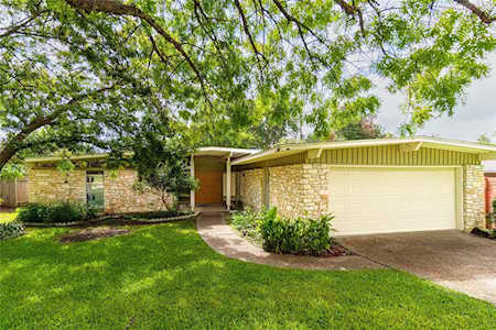 2713 Richcreek RD Austin, TX 78757