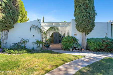 636 W Roller Coaster Rd Tucson, AZ 85704