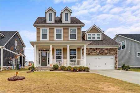 102 Cloverleaf Dr Suffolk, VA 23434