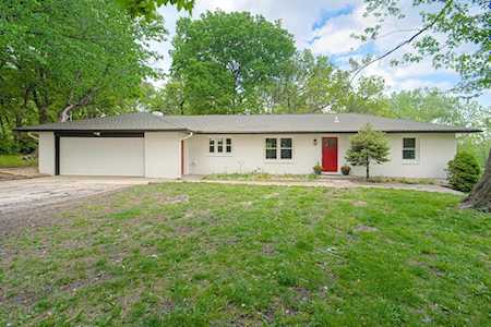 8410 NW Highridge Rd Parkville, MO 64152