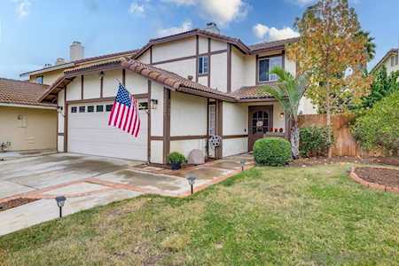 2125 Yankee Ct. Escondido, CA 92029