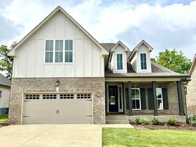 1008 Jackston Mack Way #24 Gallatin, TN 37066