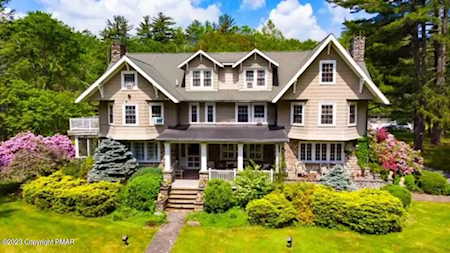 123 Forbes Dr Cresco, PA 18326